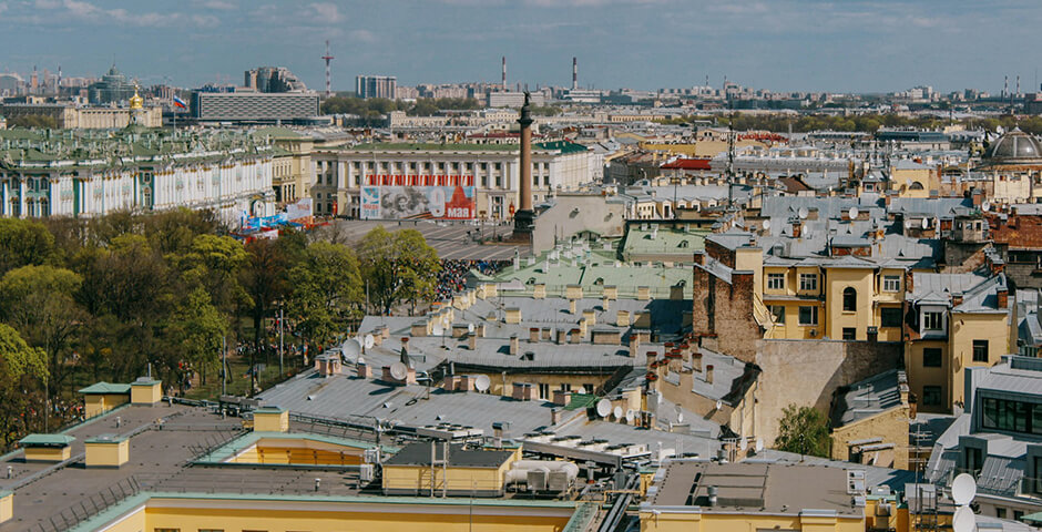 Прокуратура Петербурга через суд потребовала 22 млн рублей с организатора экскурсий по крышам