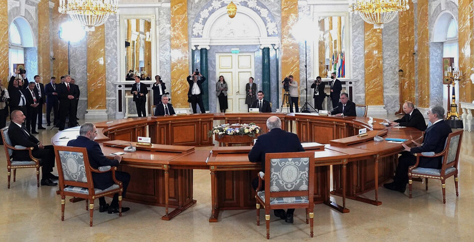Путин выступил в Петербурге на встрече лидеров СНГ. Основные заявления президента