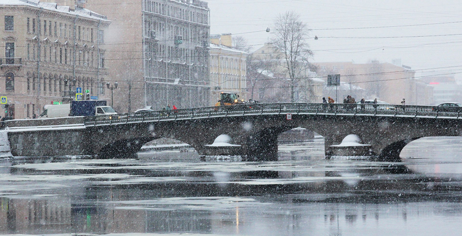 Платные парковки смогли снизить перегруженность дорог в Петербурге
