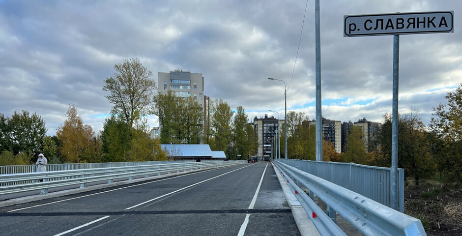 Был закрыт 20 лет: для петербуржцев теперь доступен Рыбацкий мост