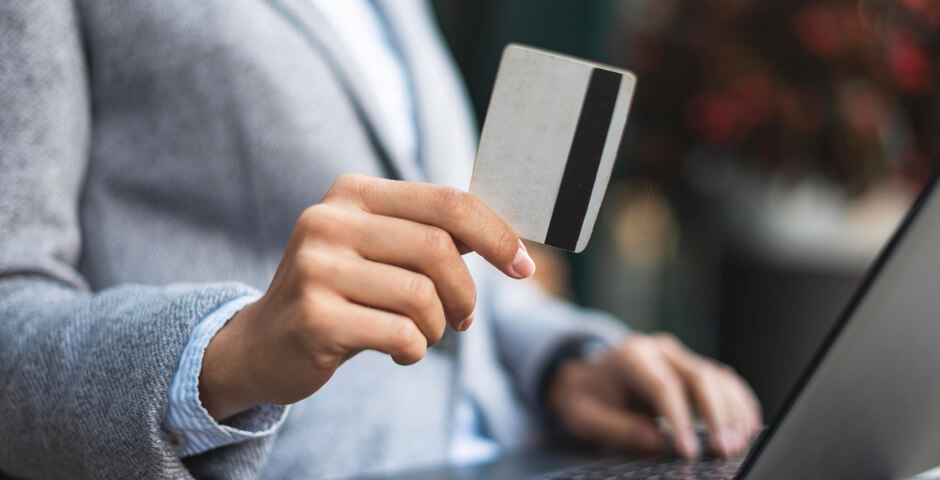 ЦБ: карты Visa и Mastercard должны уйти с рынка России