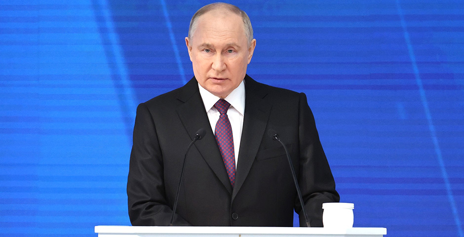Путин в послании Федеральному собранию поручил продлить семейную ипотеку до 2030 года
