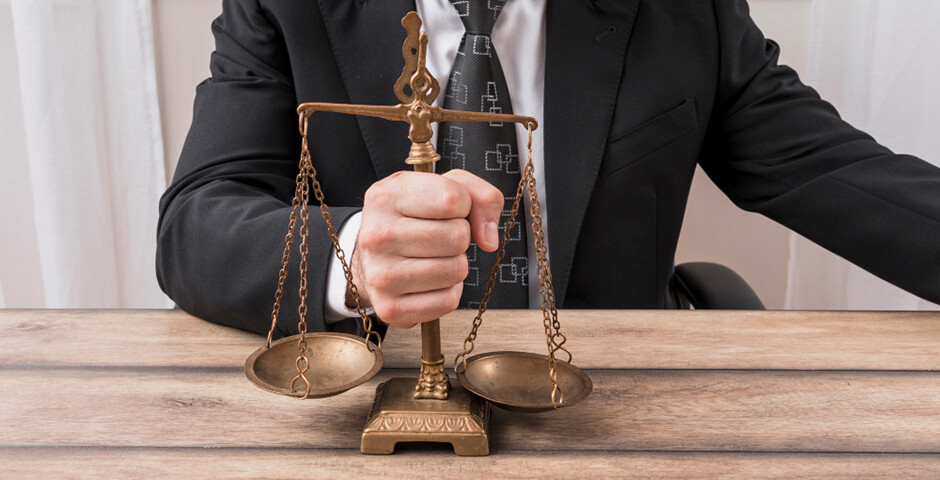 Суд в Петербурге вернул актеру квартиру, проданную под влиянием аферистов