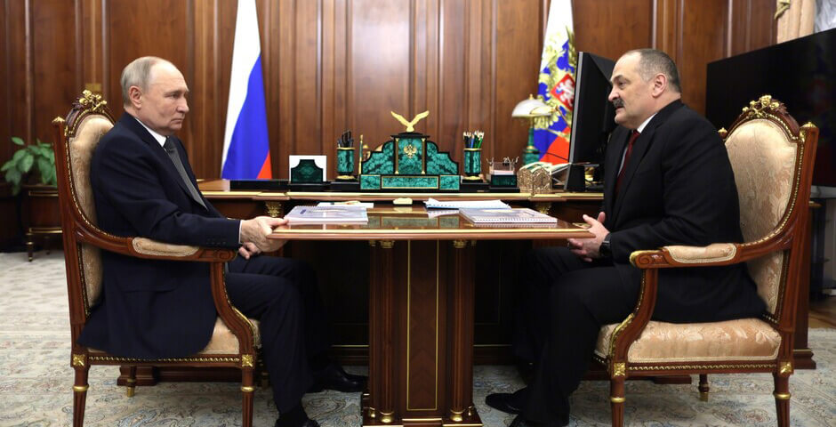 Путин поручил провести совещание по ситуации в Дагестане