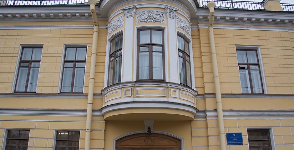 Гендиректор из Петербурга заочно арестован за мошенничество на 170 миллионов рублей