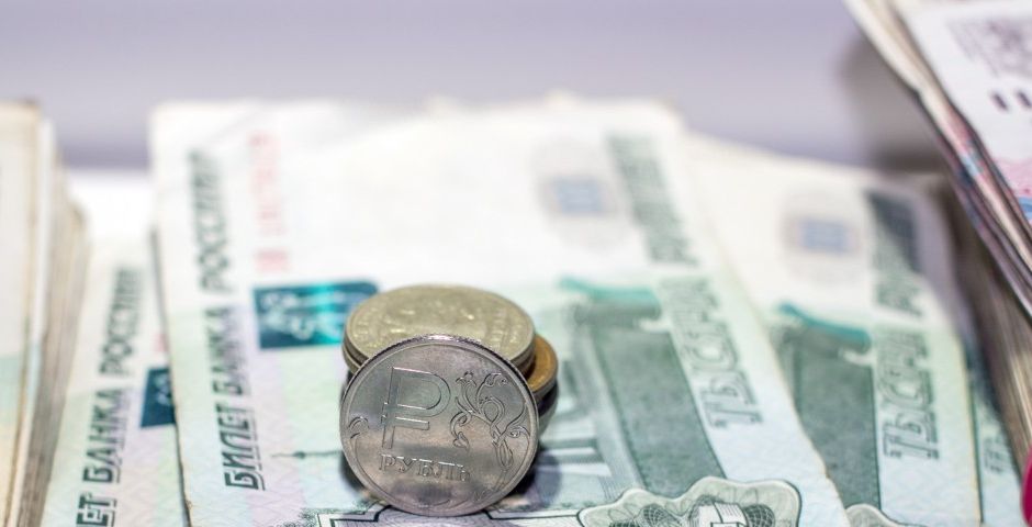 Курс доллара подскочил выше 80 рублей впервые с марта