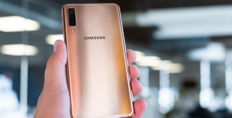 Суд запретил продавать в России десятки смартфонов Samsung