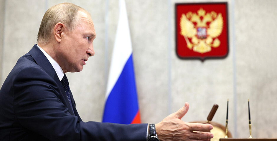 Путин приехал в Великий Новгород и заявил, что Россия «не повторит ошибок прошлого»