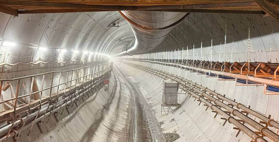 В Петербурге щит «Надежда» добрался до будущей станции метро «Каменка»