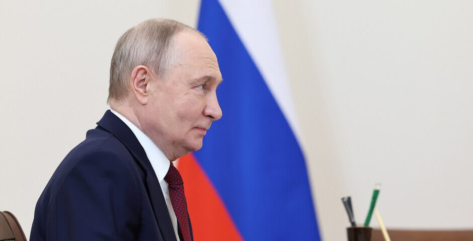 Путин считает, что Петербург справляется с задачей развития среднего профобразования