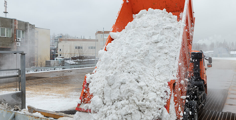 С улиц Петербурга с начала зимы увезли более 3 млн кубометров снега
