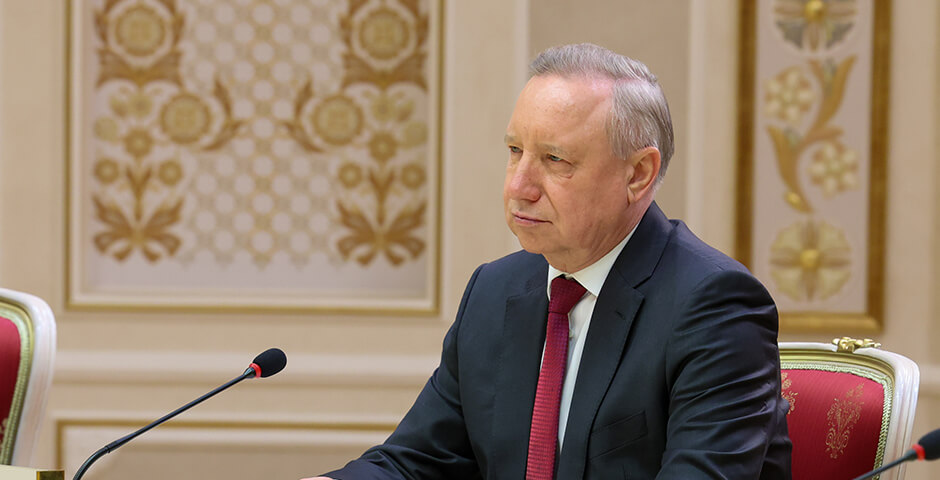 Лукашенко похвалил Беглова за уборку Петербурга зимой