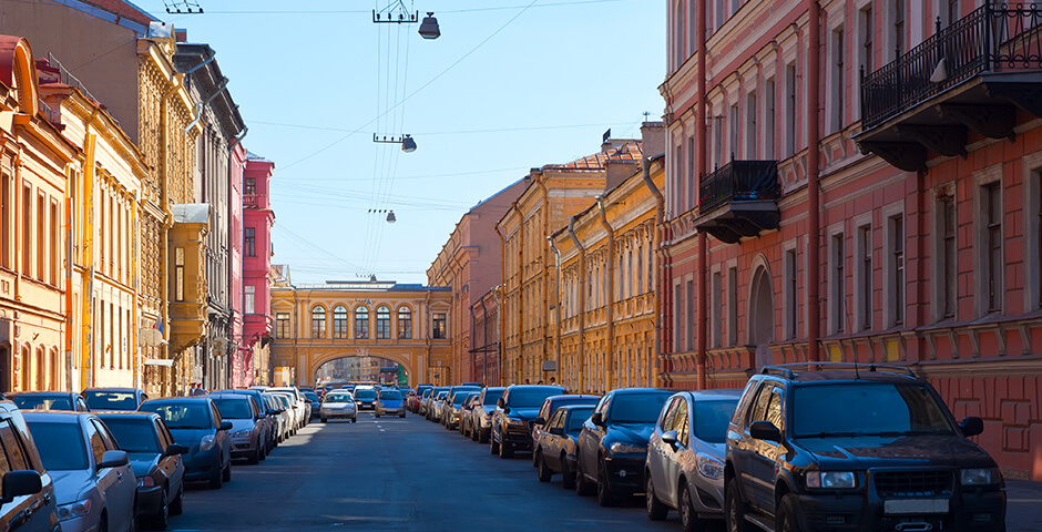 В Петербурге растет скорость движения транспорта в зоне платной парковки