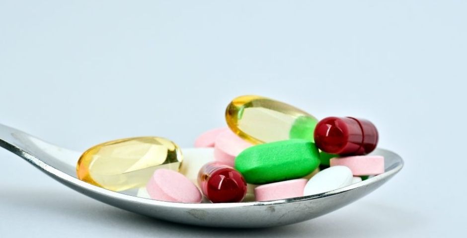 Российский врач предупредил об опасности приема одного из самых популярных витаминов