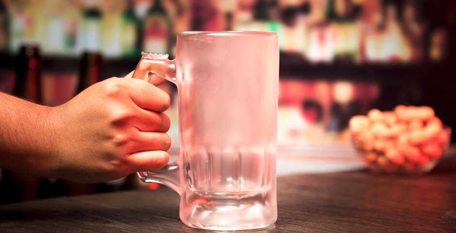 Петербургская полиция проводит проверку после избиения актрисы Кулишенко