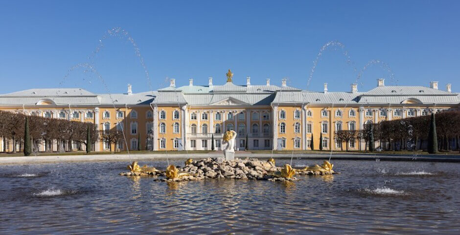 Стала известна тема весеннего праздника фонтанов в Петергофе