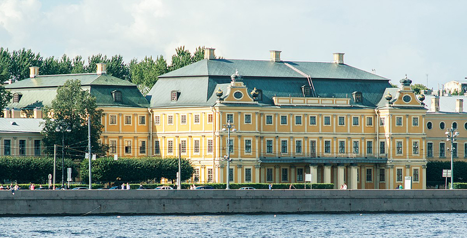 В Петербурге решили отметить 350-летие первого губернатора