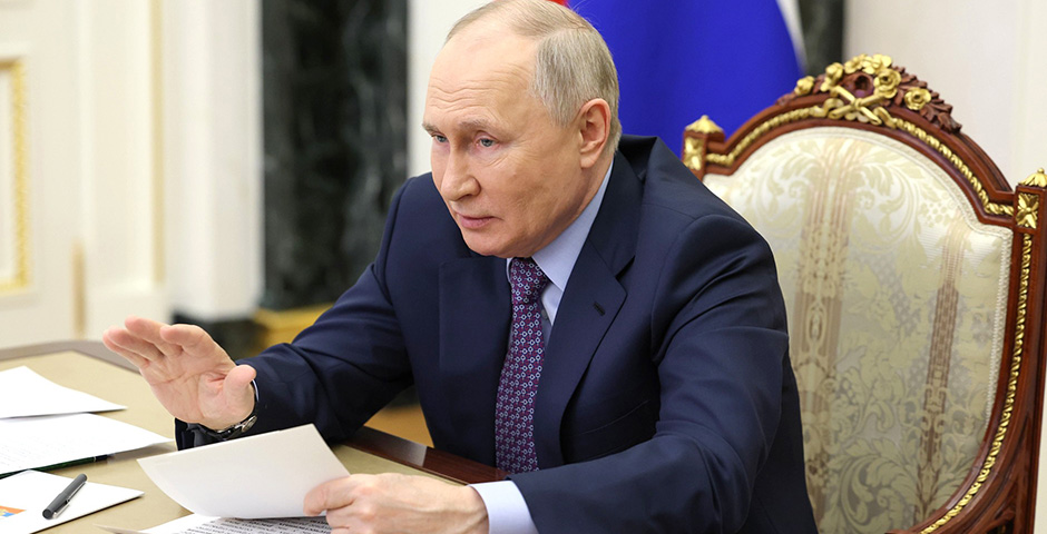 Владимир Путин поздравил Алиева с победой на президентских выборах