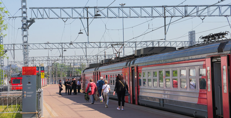 Открыто тактовое движение поездов на участке Петербург — Мельничный ручей