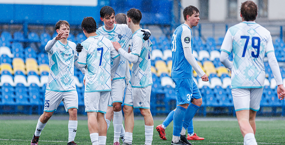 Спортшколы из восьми регионов стартовали в ЮФЛ Центр-Северо-Запад