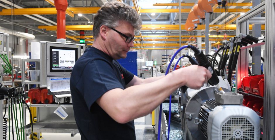 Немецкая компания открыла завод по сбору приводной техники в Ленобласти
