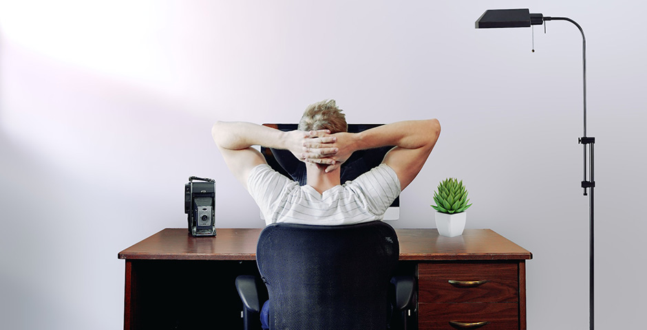 Исследование: чаще всего от синдрома хронической скуки на работе страдают офис-менеджеры, сисадмины и операторы кол-центров