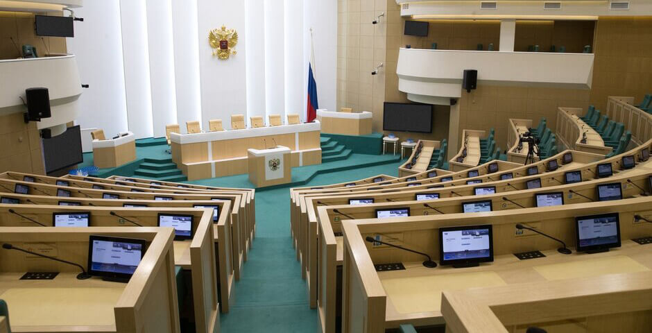 СМИ: Людмила Нарусова может покинуть Совфед осенью