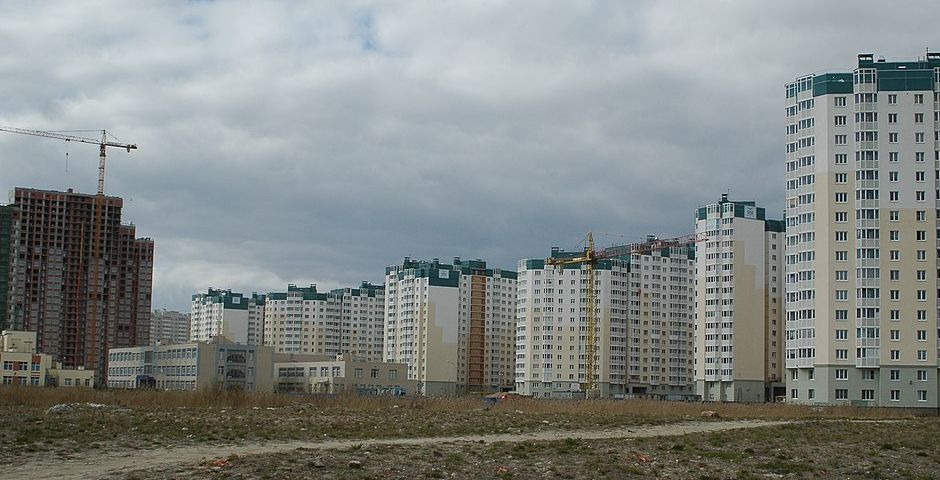 Петербуржцы стали реже покупать жилье в новостройках