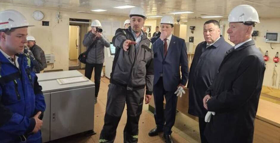 Патрушев приехал в Большой морской порт Санкт-Петербурга