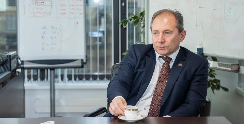 Смольный покидает глава комитета по промышленной политике и инновациям Юрий Калабин