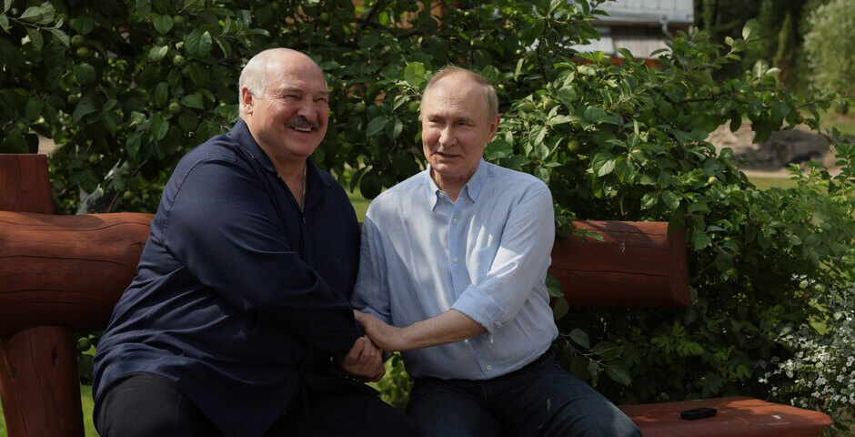 Путин в Карелии показал Лукашенко технологию выращивания рыбы в садках