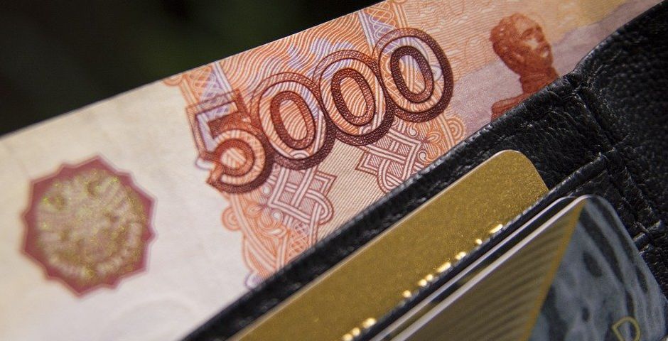 Исследование: в Петербурге производитель отделочных работ может получать до 260 тыс. рублей