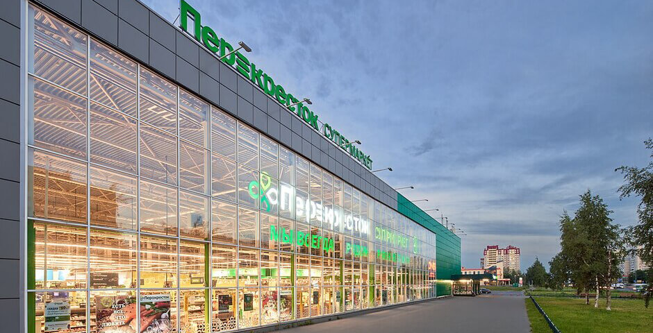 В Петербурге вновь искали нелегалов в известной торговой сети