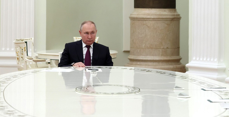 Путин поручил разобраться с определением цен на нефть для налогов