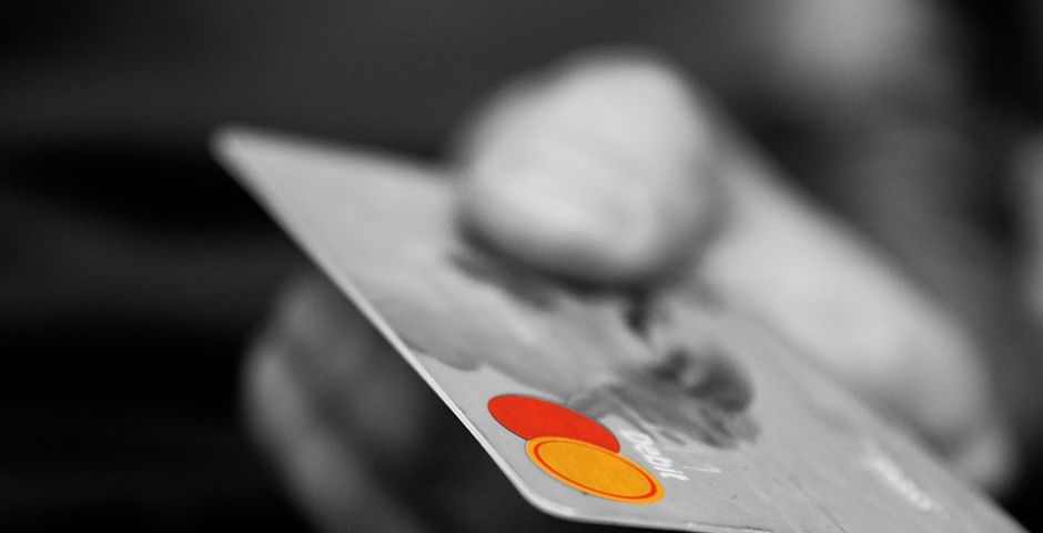 В России впервые за пять лет снизилось число выданных кредитных карт