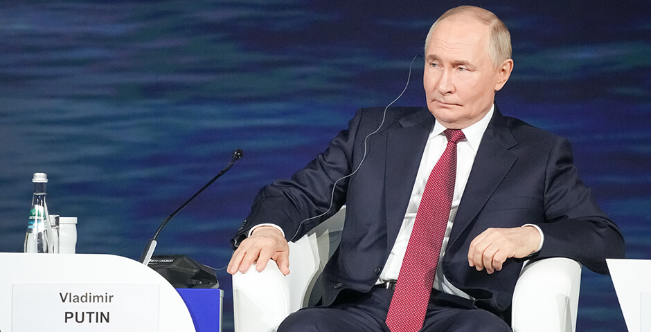 Путин заявил, что рост экономики РФ обеспечивает не только ВПК