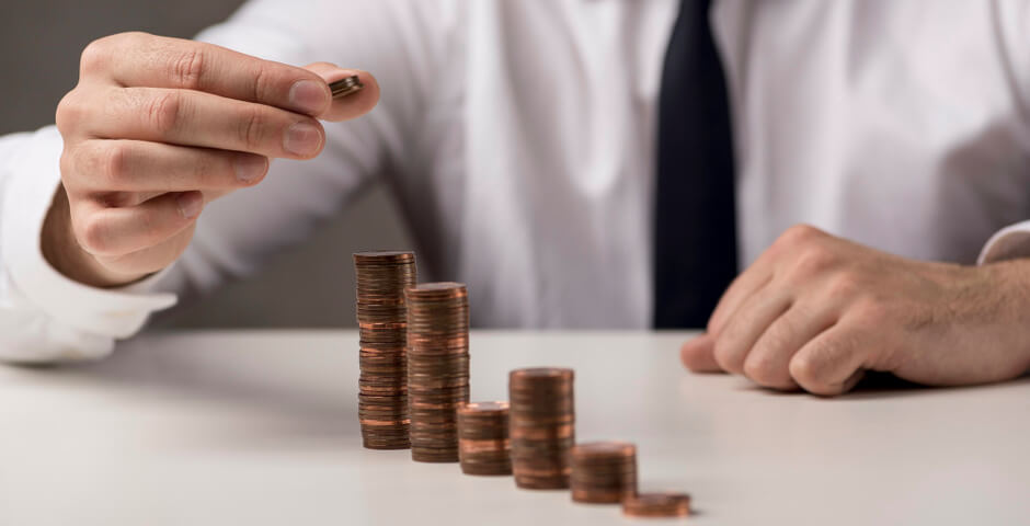 Названа средняя зарплата жителя Петербурга в 2025 году