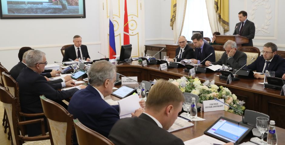 Беглов представил новых вице-губернаторов членам правительства Петербурга