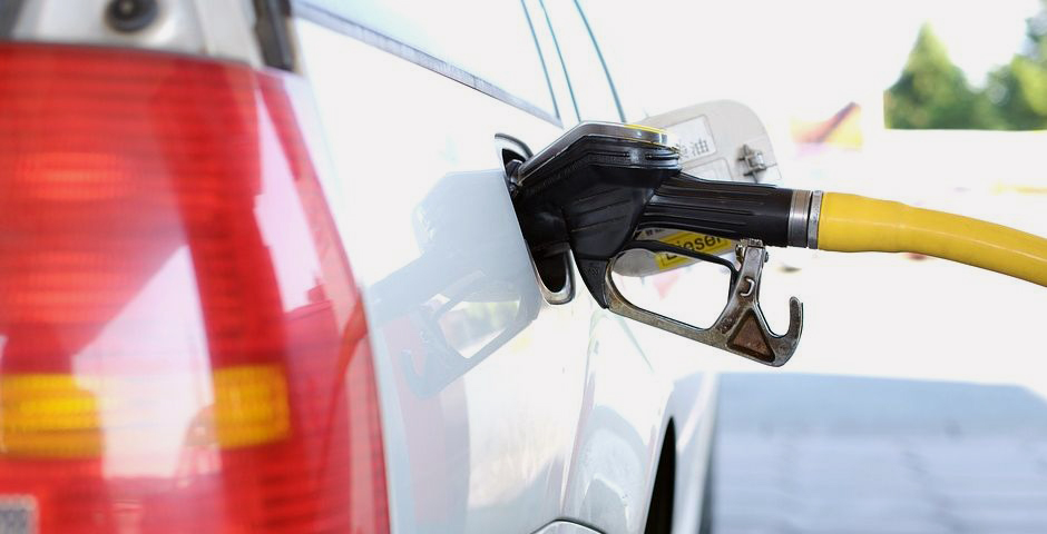 Цена на бензин Аи-95 дошла до исторического максимума
