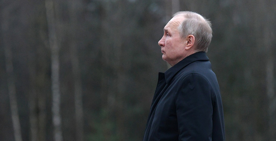 В Кремле прокомментировали решение МУС о выдаче ордера на арест Путина