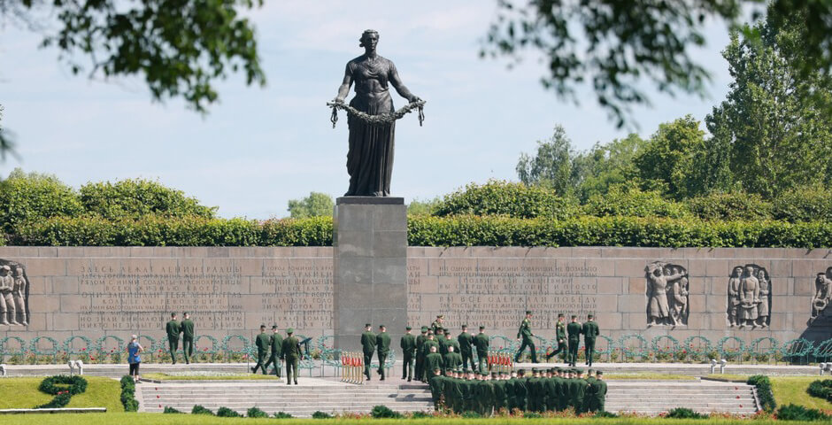 В Санкт-Петербурге почтили память погибших в годы ВОВ