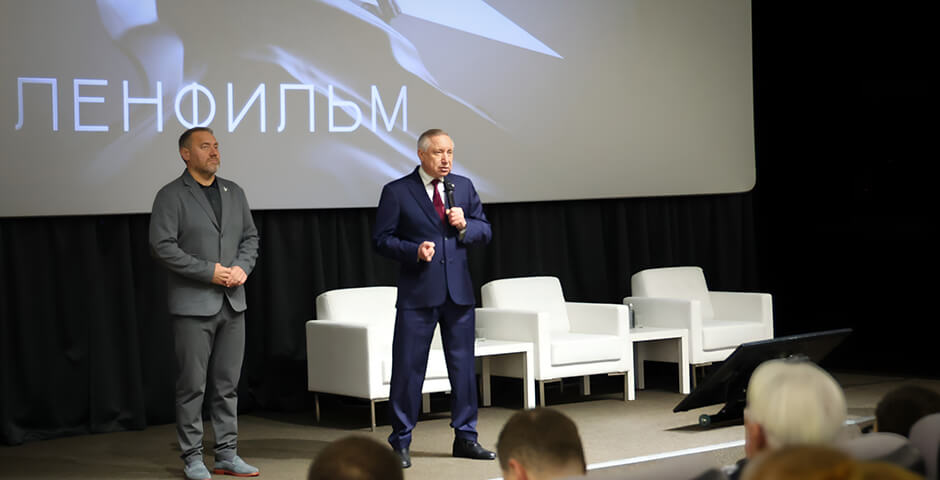 Смольный намерен погасить долги киностудии «Ленфильм»