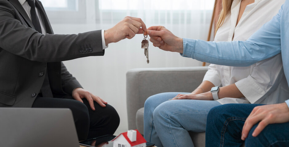 Россиянам вскоре ограничат количество льготных кредитов по семейной ипотеке