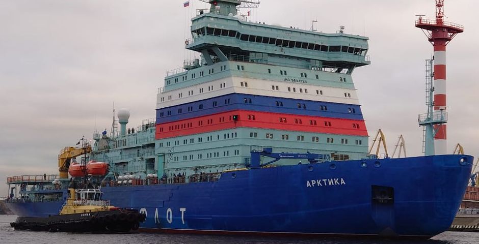 Самый мощный в мире ледокол «Арктика» вышел на ходовые испытания в Финский залив