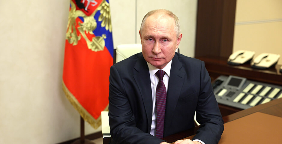 Владимира Путина ждут на культурном форуме в Петербурге