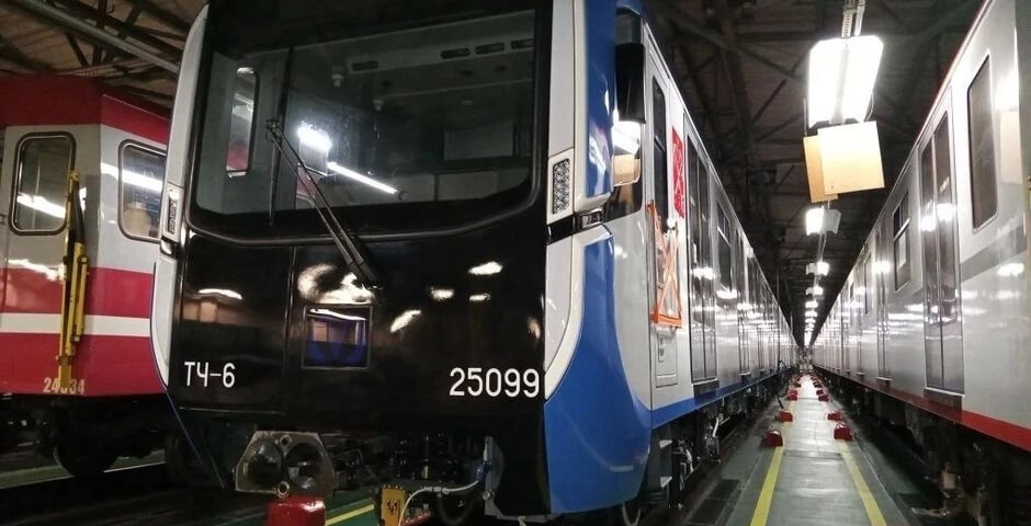 В петербургском метро вскоре выйдет на обкатку поезд без машиниста