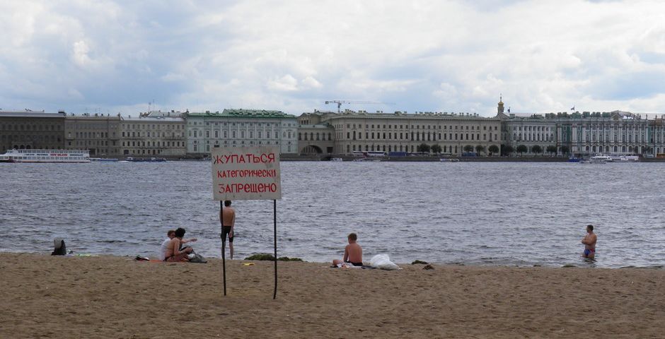 Реки и каналы Петербурга очистят с помощью подводного пылесоса