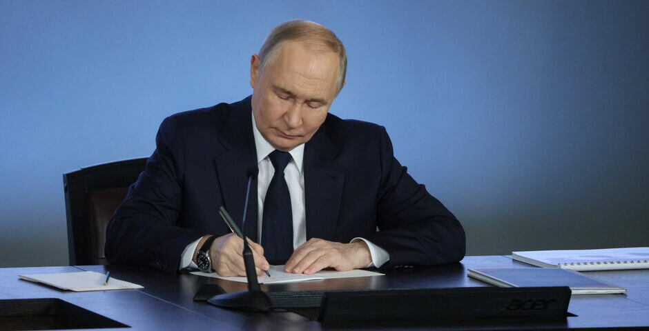 Путин рассказал, как решить проблемы с дефицитом сотрудников полиции в России