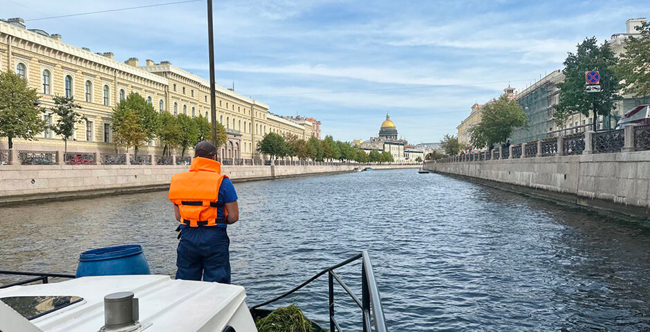 За лето в реках и каналах Петербурга нашли почти тысячу кубометров мусора