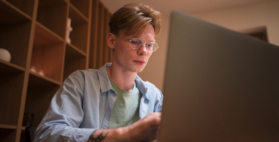 Исследование НИУ ВШЭ: ИИ стал главным помощником студентов при списывании